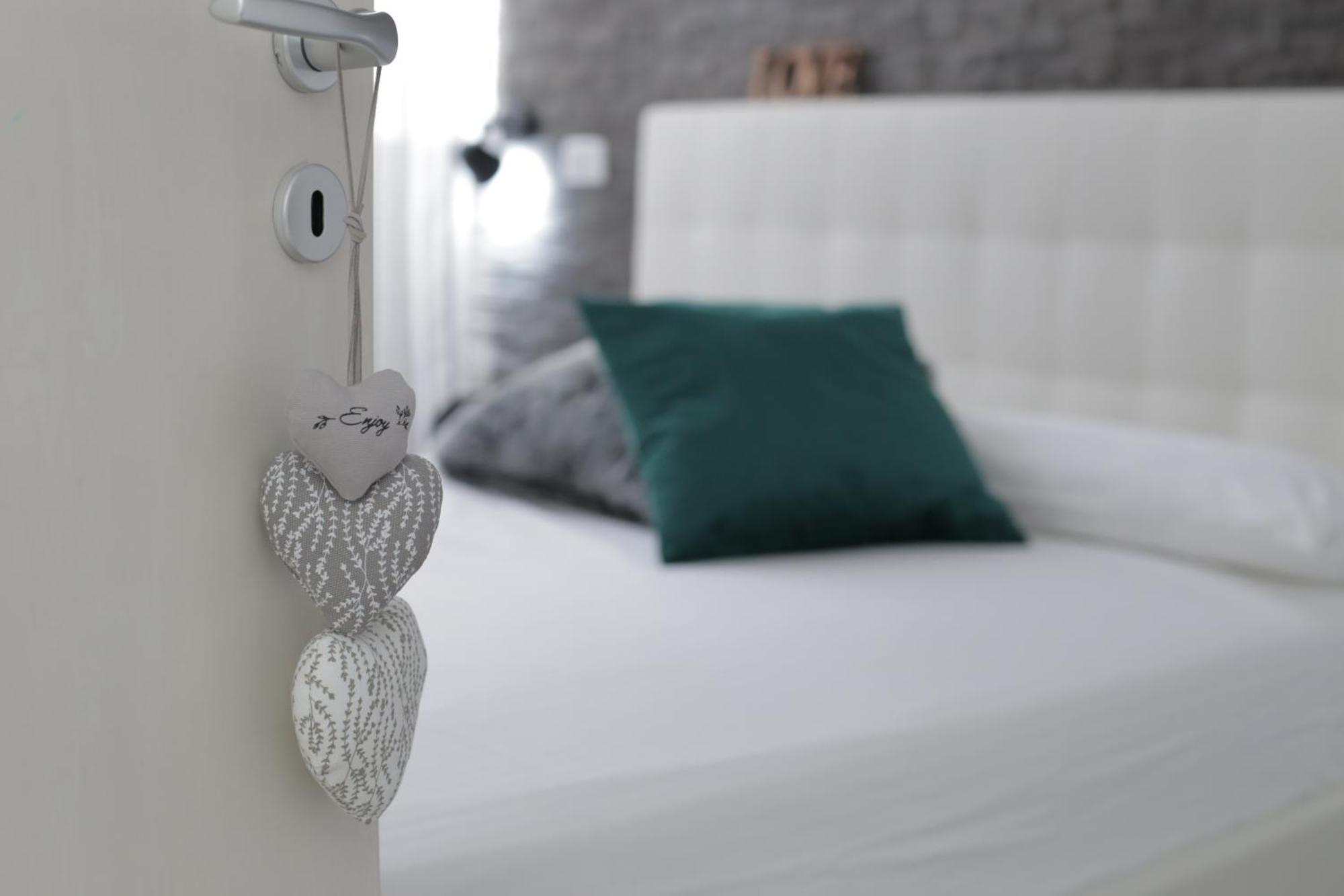 Al Cortile Del Re Luxury Home Катанія Екстер'єр фото